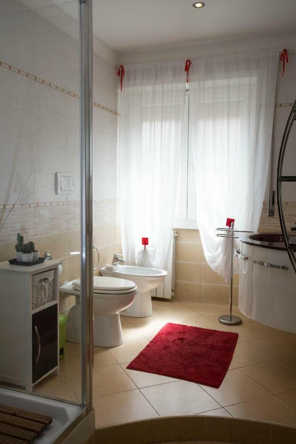 Appia Tourist Apartment Roma Ngoại thất bức ảnh