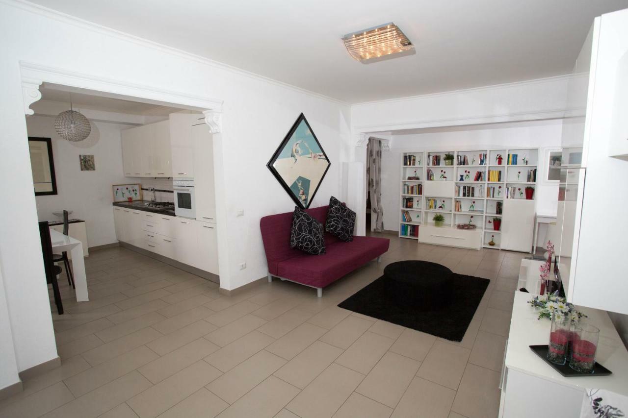 Appia Tourist Apartment Roma Ngoại thất bức ảnh