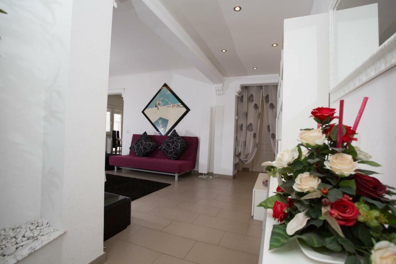 Appia Tourist Apartment Roma Ngoại thất bức ảnh