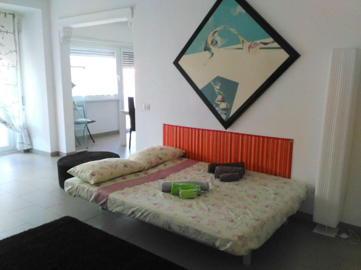 Appia Tourist Apartment Roma Ngoại thất bức ảnh